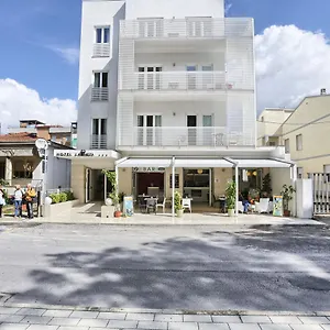 hotel-la-pineta-follonica.it-tuscanyhotel.com/